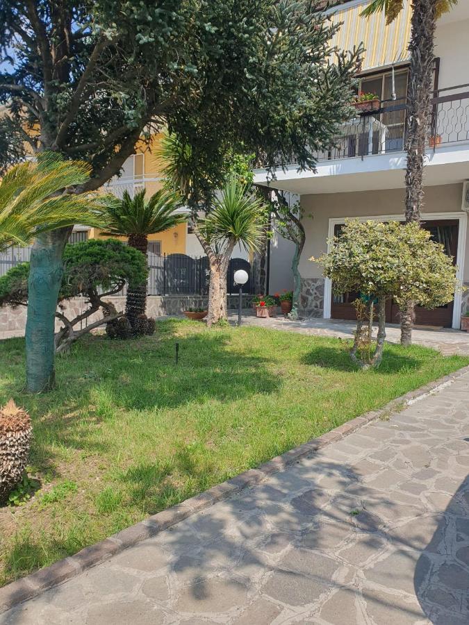 Ospitalita Il Noce Bed & Breakfast Brusciano Exterior foto