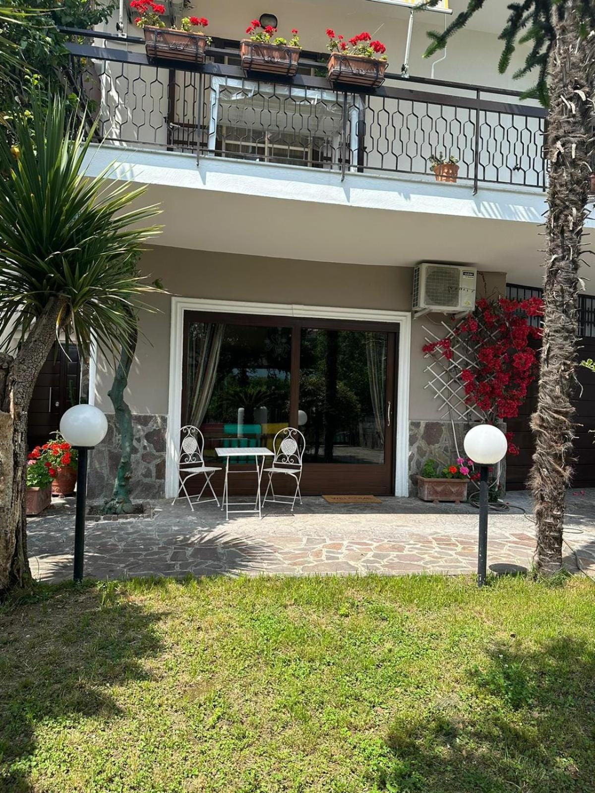 Ospitalita Il Noce Bed & Breakfast Brusciano Exterior foto